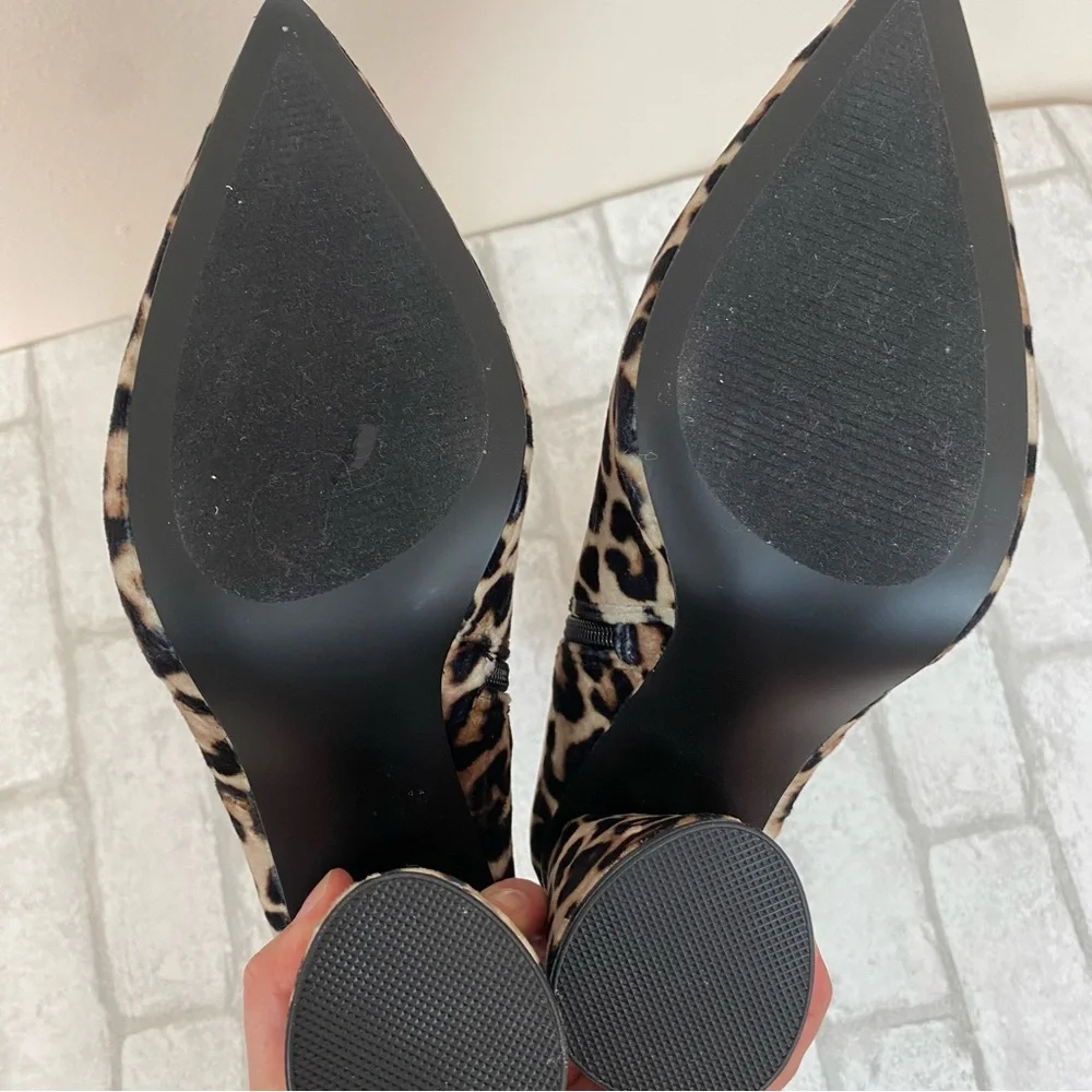 Steve Madden Valyant Valy Pointed Toe Velvet Leopard Heeled Bootie - Picture 5 of 7